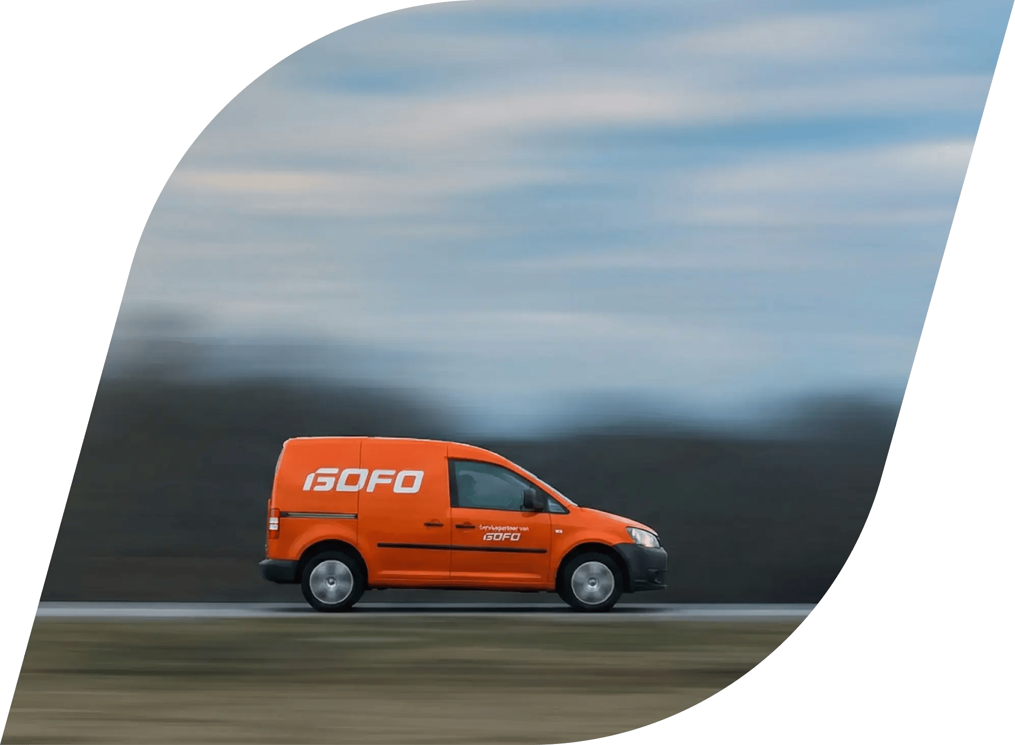 GOFO-bestelbus onderweg
